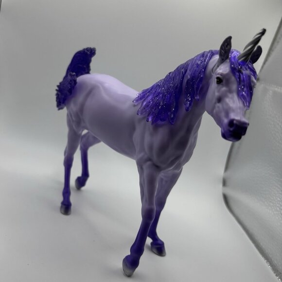 Breyer Celeste Purple Unicorn 2023 Paddock Pals Horse 6"x7" Figure - Picture 9 of 10